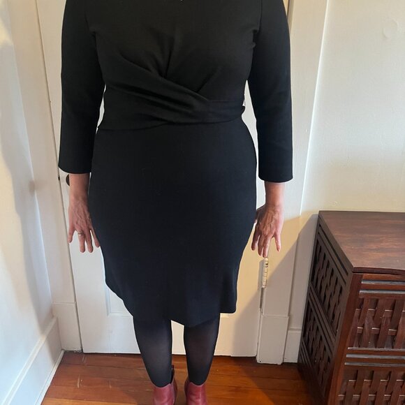 Black dress, light wool, front crossover detail - Picture 3 of 10